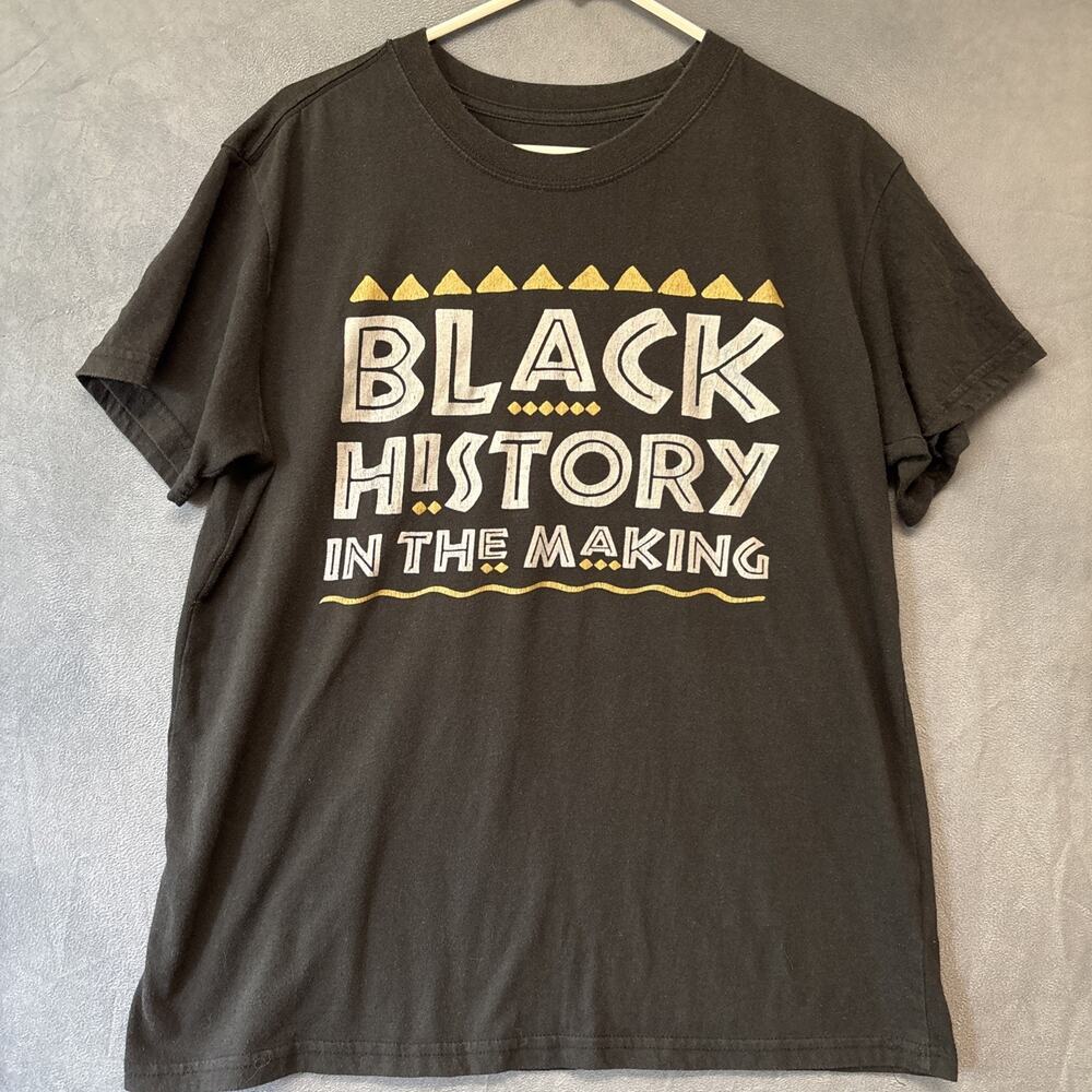 Black History In The Making Shirt Mens Size Large African American Obama MLK Jr.